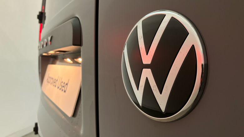 Volkswagen Caddy Maxi Caddy Cargo Maxi C20 Diesel 2.0 TDI 102PS Commerce Plus Van [Tech Pack]